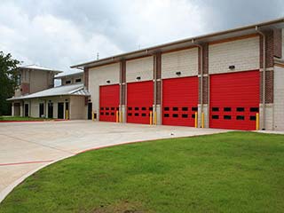 Garage Door Repair Pros Near Land O' Lakes FL